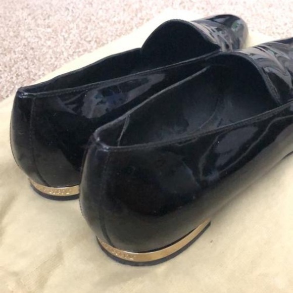 Burberry Mormont Black Patent Loafer - Picture 4 of 8